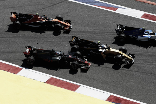 Momento de la colisión entre Grosjean y Palmer | Fuente: Getty Images