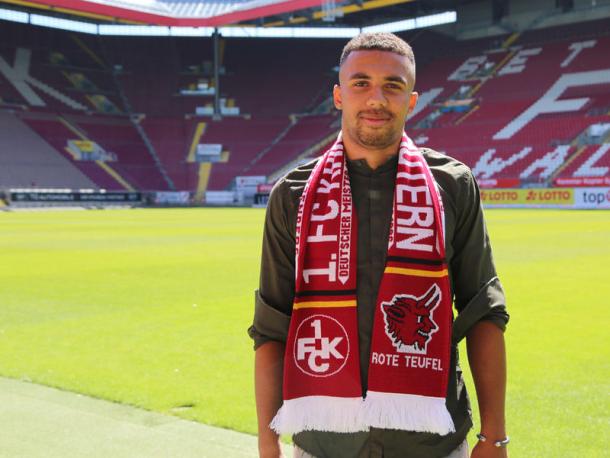 Leon Guwara unveiled by his new club. | Photo: 1.FC Kaiserslautern.