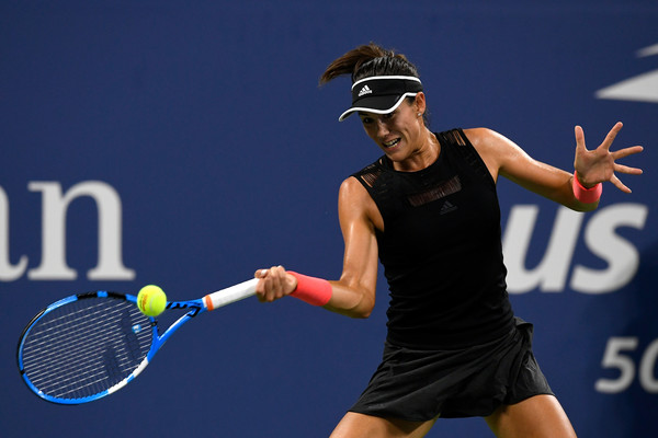 Muguruza got off to the best possible start but had troubles trying to close out the first set out | Photo: Sarah Stier/Getty Images North America