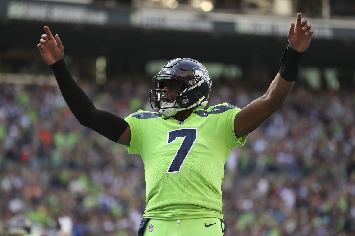 Seahawks-Cardinals GameCenter: Live updates, highlights, how to watch, stream  game