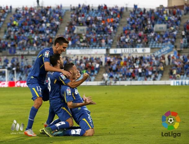Jugadores del Getafe celebrando un gol frente al Levante. Fuente: LaLiga