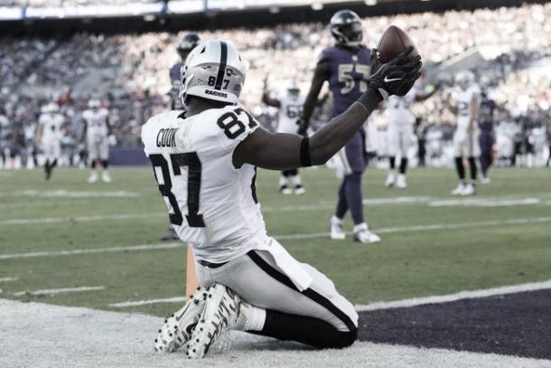 Jared Cook será un refuerzo de lujo para esta ofensiva. Llega como agente libre tras un gran año en los Raiders. (Imagen: Raiders.com)