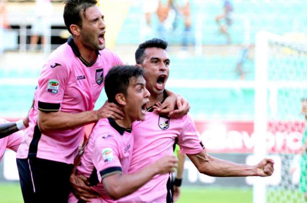 Los jugadores del Palermo celebrando uno de los goles/  Imagen: nacion.com