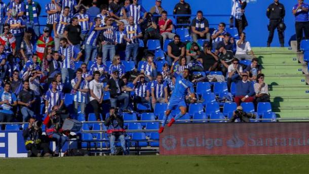Ángel celebra su primer gol | La Liga