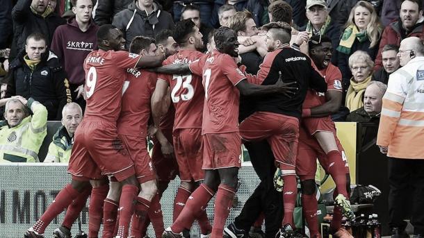 Liverpool celebra el gol del triunfo| Foto: Premier League