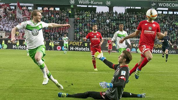 Schürrle marcando el único gol de los locales | Foto: bundesliga.de