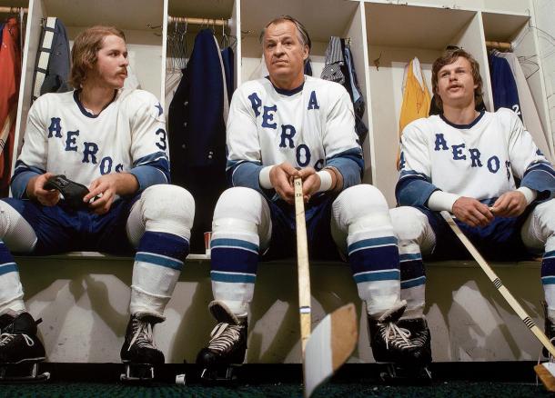 Gordie Howe with his sons Mark and Marty 1974 Houston Aeros (Photo credit: Sports Illustrated)