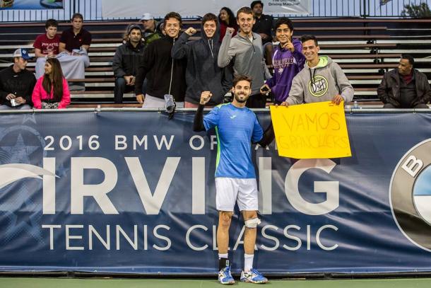 Marcel Granollers celebrates with some Spanish fans in Irving (Photo: Tessa Kolodny)