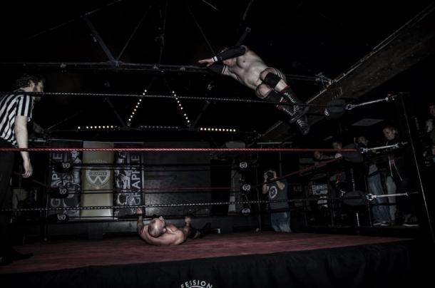 Graves battling for Grapple British Championship. Photo- Grapple Wrestling 