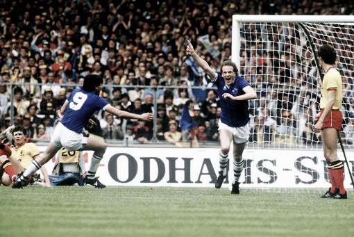 Andy Gray scores the winning goal in the 1984 FA Cup final. Photo: Liverpool Echo