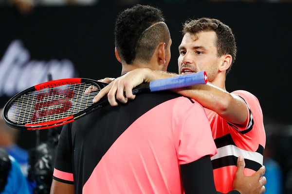 Dimitrov and Kyrgios had a good embrace at the net after the encounter | Photo: Michael Dodge/Getty Images AsiaPac