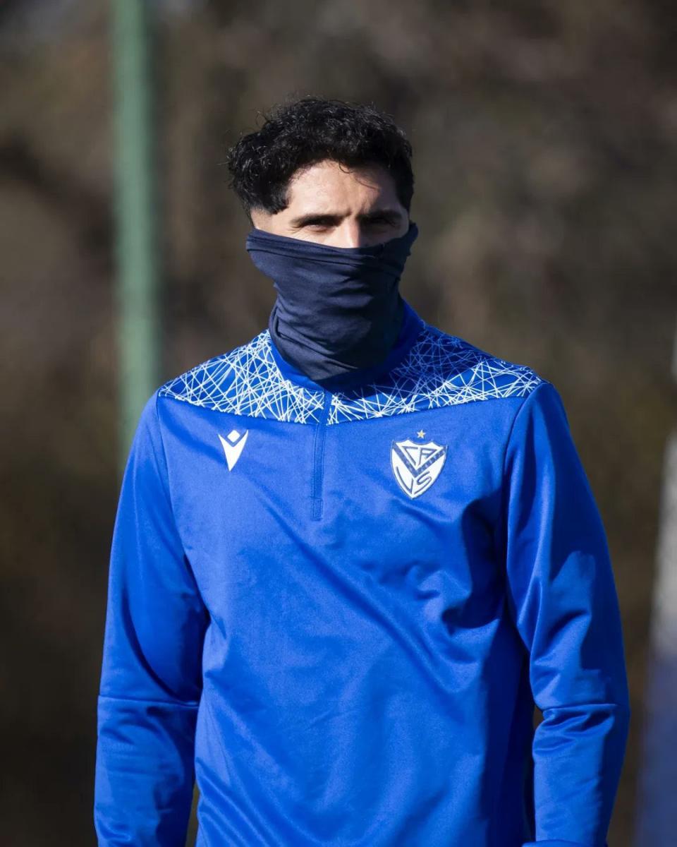 Valdés ya entrena con su nuevo equipo. (Foto: X)