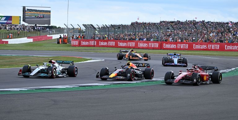 Hamilton, Verstappen y Leclerc en la carrera de Silverstone 2022. / Fuente: F1