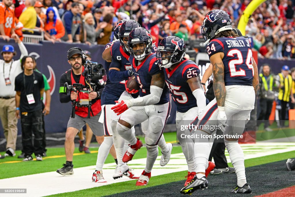 Houston Texans safety Jimmie Ward (1) reacts after he intercepted a pass in the endzone in the final seconds of the game during the football game between the Denver Broncos and Houston Texans at NRG Stadium on December 3, 2023 in Houston, Texas. (Photo by Ken Murray/Icon Sportswire via Getty Images)