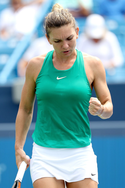 Simona Halep pumps her fist during the morning match on Friday. Photo: Matthew Stockman/Getty Images