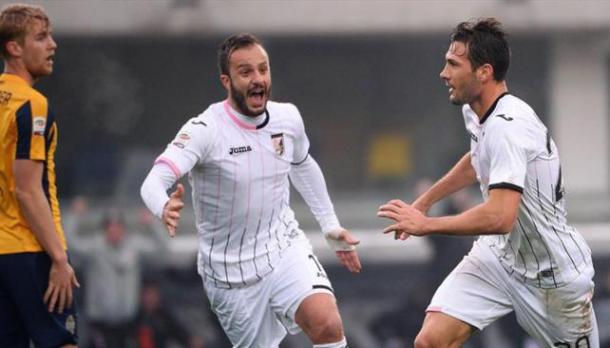 Gilardino y Franco Vázquez celebran un gol con el Palermo | Foto: Serie A