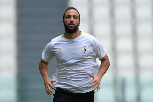 Gonzalo Higuain, zimbio.com