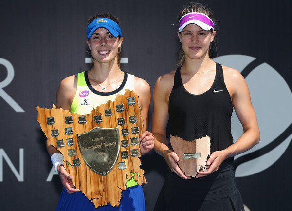 Cornet (left) and Bouchard pose with their trophies. (Photo: Robert Cianflone/Getty Images)