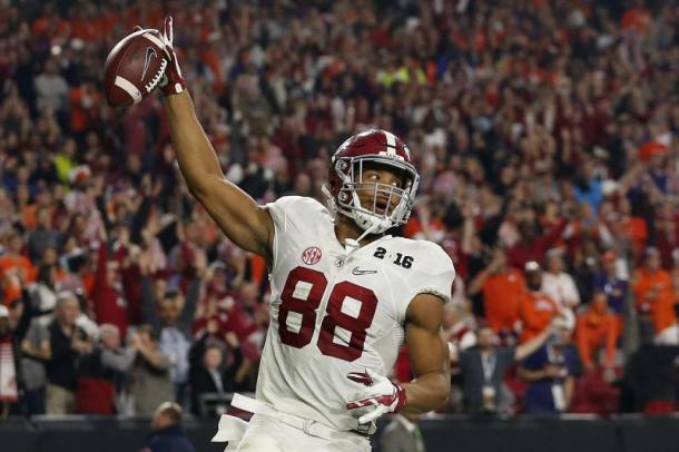 Howard blew all tight end metrics out of the water at the 2017 scouting combine | Christian Petersen, Getty Images