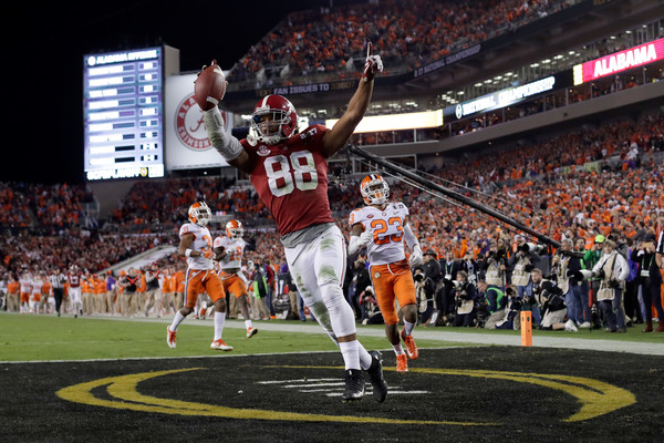 Howard's 68-yard touchdown reception appeared to put Alabama in complete control of the title game/Photo: Jamie Squire/Getty Images