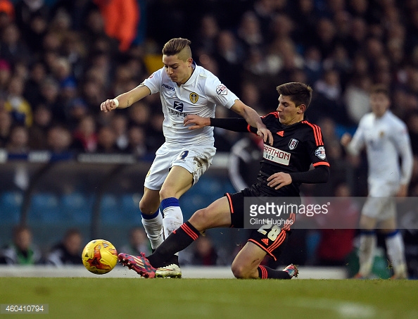 Hyndman in action for Fulham (right) in a Championship game away at Leeds United. (Photo via Getty Images/Clint Hughes)