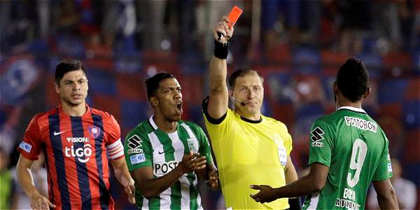 Borja vio la roja en el segundo tiempo y se perderá la vuelta en Medellín. Fotografía: Reuters