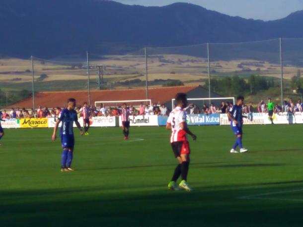 Encuentro entre el Deportivo Alavés y UD Logroñés, en el trofeo Villa de Laguardia. Fuente: Iñaki Jiménez