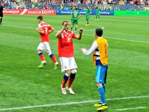 Dzyuba celebra el tercer gol de Rusia. Foto: @TeamRussia (Twitter)