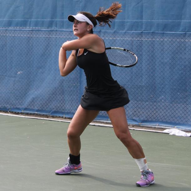 On top of all of her successes abroad, Andreescu was able to win the 2015 U18 Rogers Outdoor Junior National Championships in mid-August. (Photo courtesy: Max Gao)