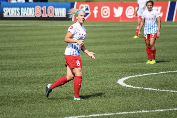 The Red Stars need Julie Ertz at 100% again. | Source: Cindy Lara Photos