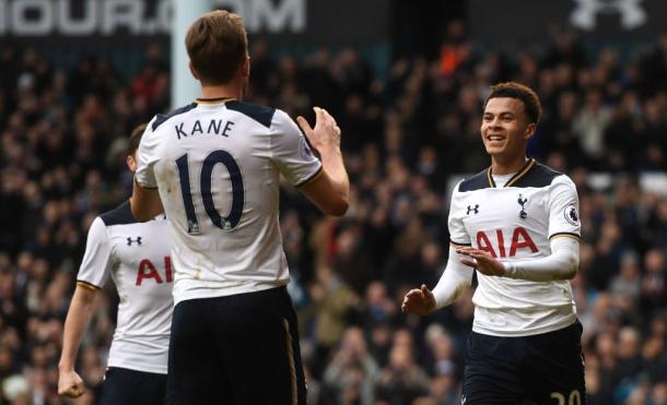 Alli celebrando con Kane su gol / Foto: Tottenham Hotspur