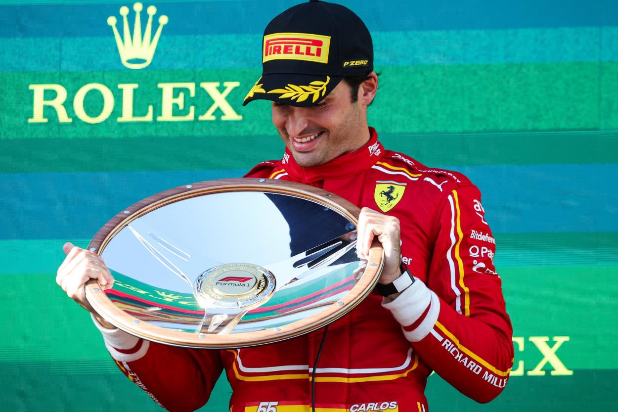 Sainz en el podio. Fuente: Ferrari ‘X’