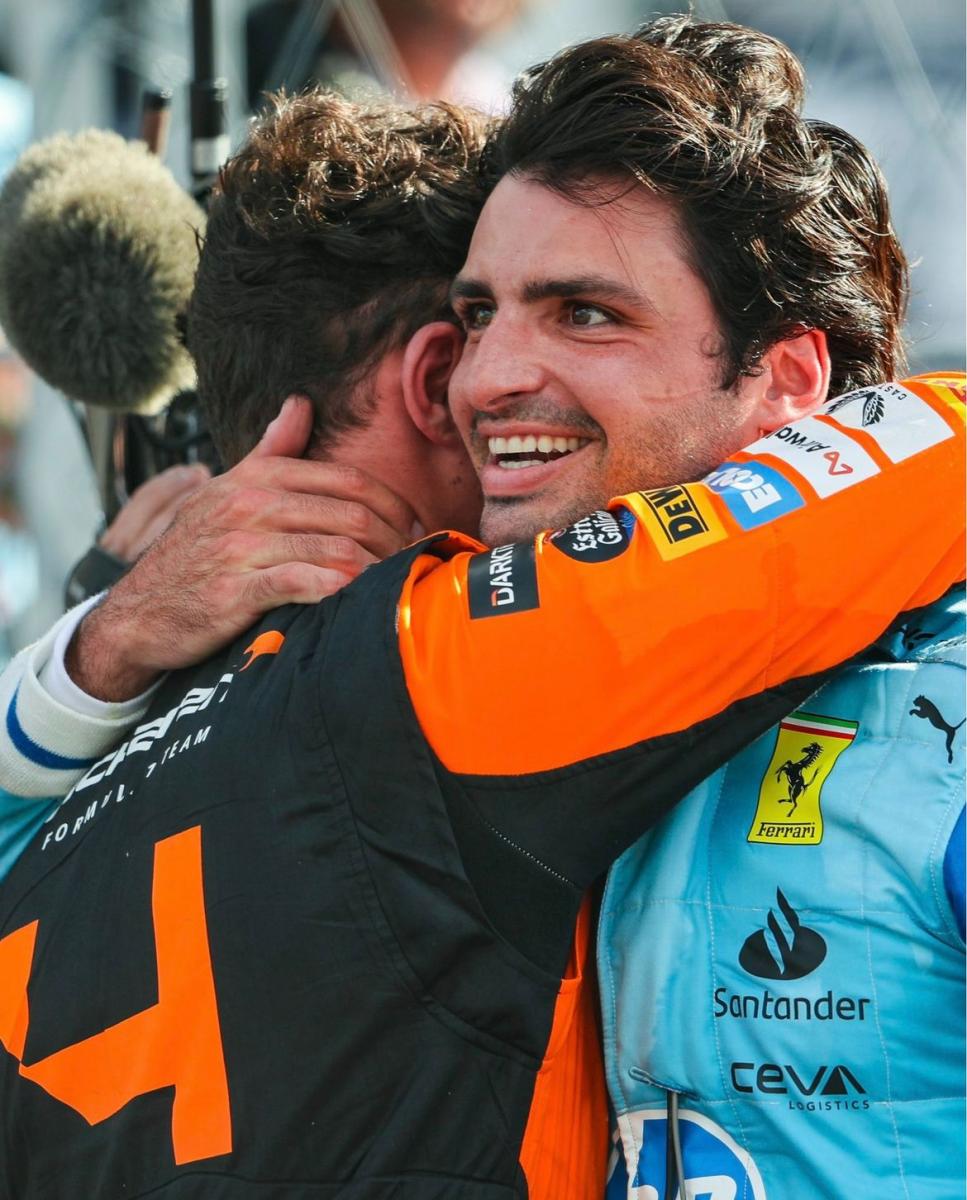 Emotivo abrazo entre Sainz y Norris. Fuente: F1