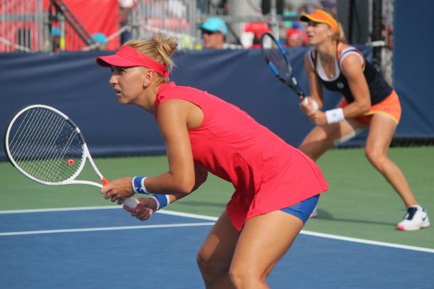 Elena Vesnina and Ekaterina Makarova in second-round doubles action at the 2017 Rogers Cup presented by National Bank. | Photo: Max Gao