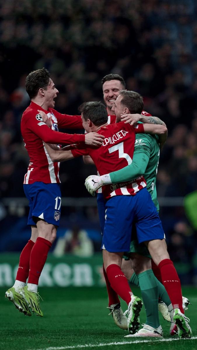 Los jugadores celebran con Oblak la tanda de penaltis | Foto: @AtleticoKurd