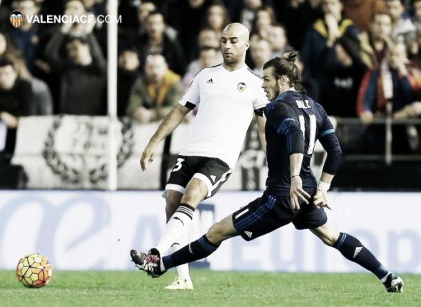 Abdennour ante Gareth Bale | Foto: Valencia CF