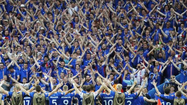 Islandia celebra con su público una hazaña histórica en la Eurocopa de Francia 2016 | Fotografía: El Español