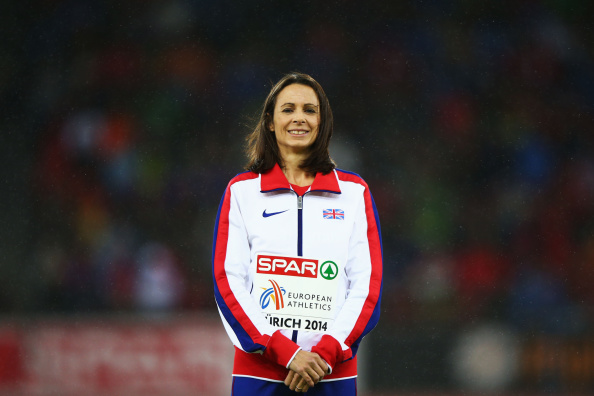 Jo Pavey waits on the podium for her 10,000 metres gold at the European Championships in 2014 (Getty/Ian Walton)