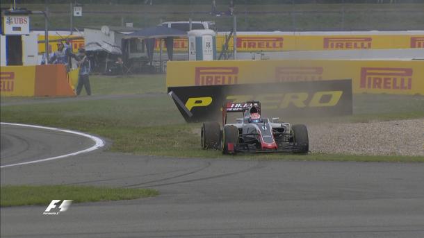 The end of the session involved a spin for Romain Grosjean (Image Credit: @F1 Twitter)