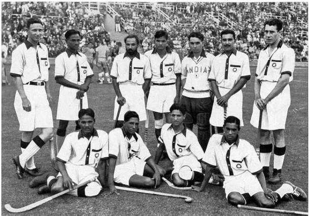 Selección india en Berlín 1938. | Foto: Bharat Hockey