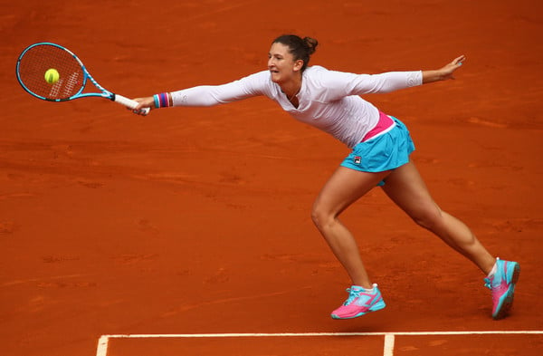 Irina-Camelia Begu started the match well but was unable to maintain her high quality of play | Photo: Clive Brunskill/Getty Images Europe