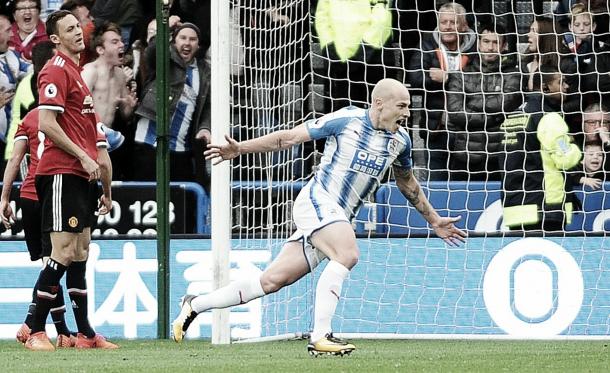 Mooy festeja el gol ante el United. Sitio oficial del Huddersfield