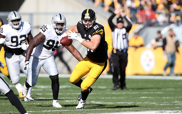 The Steelers hope that Jesse James will be able to have the same impact that Heath Miller had in 11 years / Rob Leiter - Getty Images