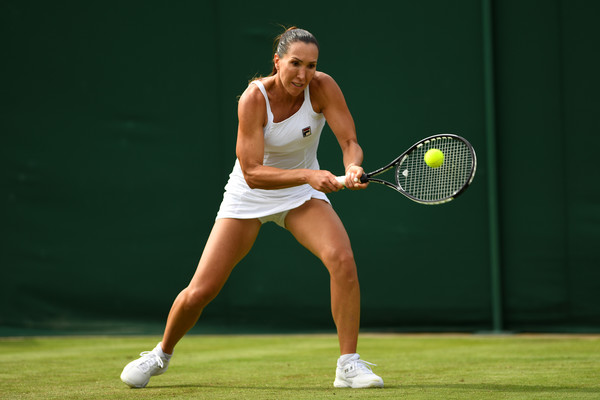 Jelena Jankovic hits her trademark backhand | Photo: Shaun Botterill/Getty Images Europe