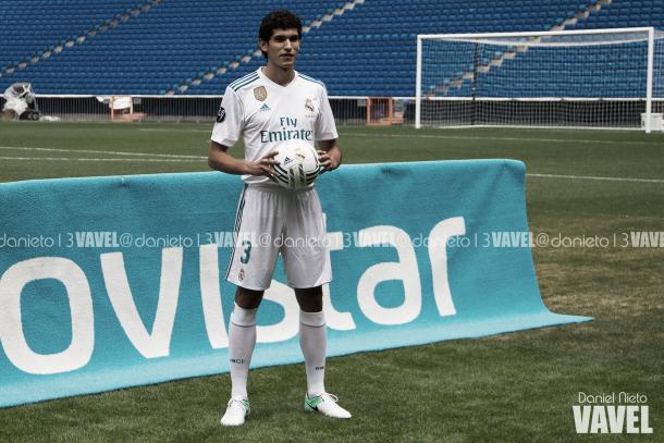 Jesús Vallejo el día de su presentación con el Real Madrid I Foto: Daniel Nieto (VAVEL)
