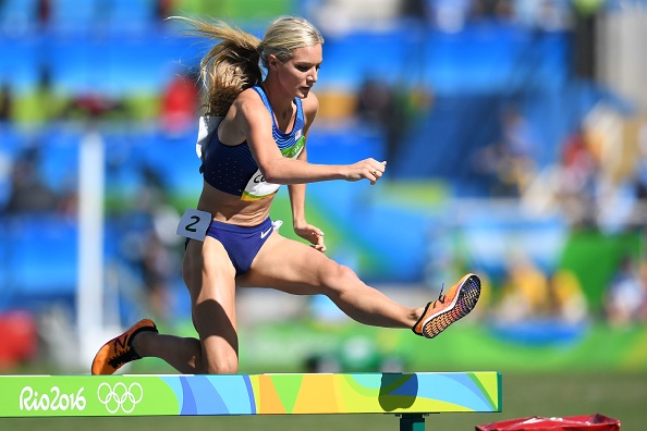 Emma Coburn in action during the steeplechase final (AFP/Johannes Eisele)