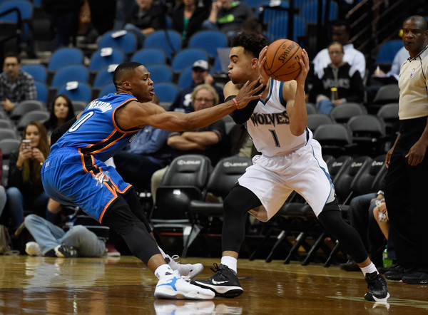 Jones controls the ball during a preseason game. Hannah Foslien/Getty Images North America