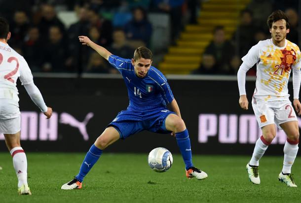 Jorginho intercepts the ball during his brief cameo | photo: gazzettaworld.gazzetta.it