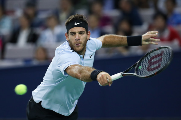 Despite being injured, del Potro still reached the semifinals in Shanghai | Photo: Lintao Zhang/Getty Images AsiaPac