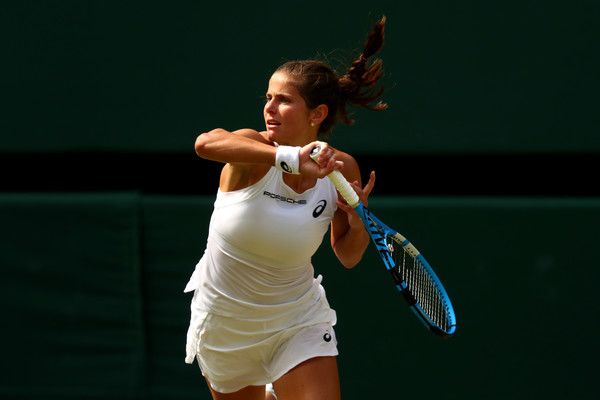 Julia Goerges' forehands were firing but did not help her to cause the upset | Photo: Matthew Stockman/Getty Images Europe